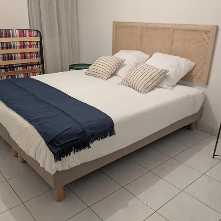 Asteria Μεντόν