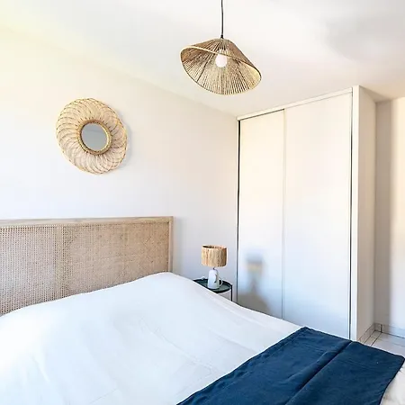 דירה Asteria מנטון