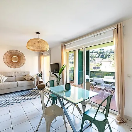 Asteria Μεντόν